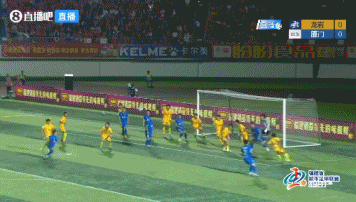 王鑫海头槌赛季第4球 厦门半场1-0领先龙岩