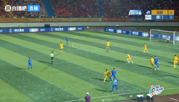 王鑫海头槌赛季第4球 厦门半场1-0领先龙岩