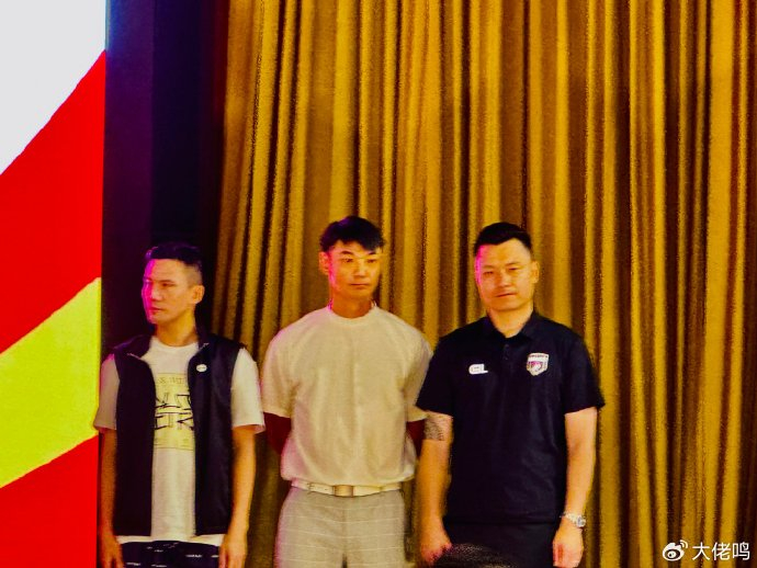 刘智宇:恒大足校全资控股中冠队,解决青训出口为首要目标 刘智宇:恒大足校全资控股中冠队,解决青训出口为首要目标