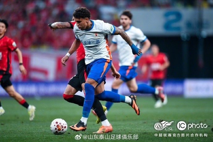 蓉城主场1-0力克泰山 泰山全场14射5正难破门 蓉城主场1-0力克泰山 泰山全场14射5正难破门