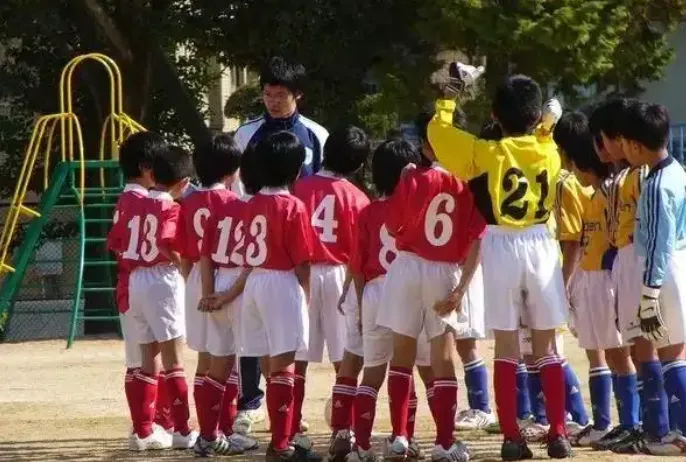 U10假球背后：日本青训教头称20年未见'踢球靠关系'