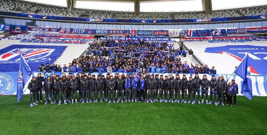 申花2026赛季出征：谷际庆坦承背负前所未有压力 斯卢茨基喊话球迷