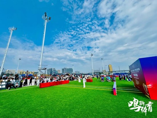 艾沙江·库尔班双膝重建后签约山西崇德荣海:新赛季目标多踢比赛 艾沙江·库尔班双膝重建后签约山西崇德荣海:新赛季目标多踢比赛