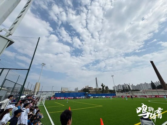 艾沙江·库尔班双膝重建后签约山西崇德荣海:新赛季目标多踢比赛 艾沙江·库尔班双膝重建后签约山西崇德荣海:新赛季目标多踢比赛