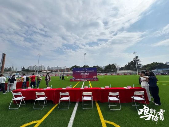 艾沙江·库尔班双膝重建后签约山西崇德荣海:新赛季目标多踢比赛 艾沙江·库尔班双膝重建后签约山西崇德荣海:新赛季目标多踢比赛