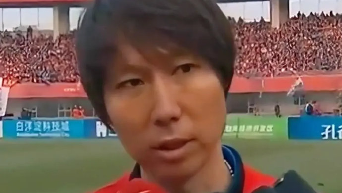 前中超球员许小龙:李铁业务能力顶级,赢球奖单场300万起步 前中超球员许小龙:李铁业务能力顶级,赢球奖单场300万起步