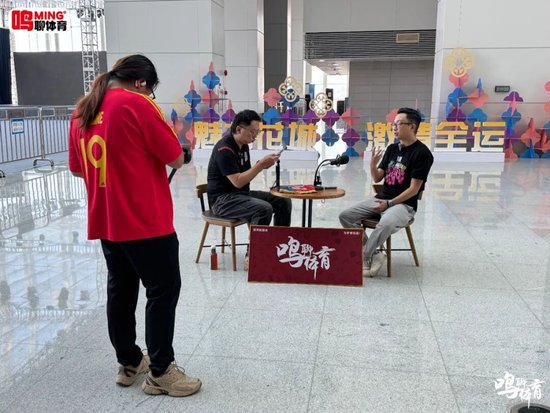 陈曦专访:广州蒲公英本土化路线初具雏形,范芮玮当选赛季MVP 陈曦专访:广州蒲公英本土化路线初具雏形,范芮玮当选赛季MVP