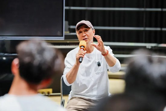 贾秀全婉拒中甲三顾茅庐,隐入校园青训:过去三年我是观察者,现在是学生 贾秀全婉拒中甲三顾茅庐,隐入校园青训:过去三年我是观察者,现在是学生
