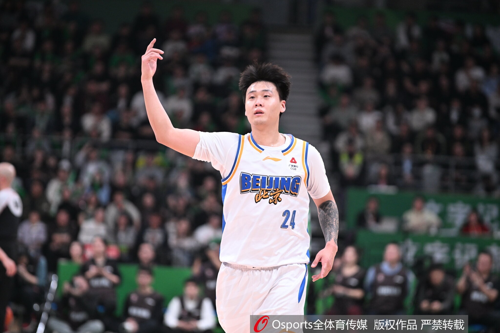北京禁区外中距离10中9,赵睿曾凡博回暖让系列赛生变