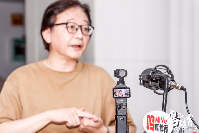 钟毅给广州蒲公英半程打7.5分:伤病高考拖累阵容,郭五岳模板金英权 钟毅给广州蒲公英半程打7.5分:伤病高考拖累阵容,郭五岳模板金英权