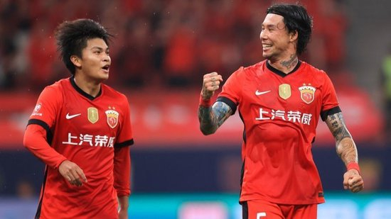 19岁蒯纪闻助攻36岁张琳芃,海港3-0大连英博夺两连胜 19岁蒯纪闻助攻36岁张琳芃,海港3-0大连英博夺两连胜