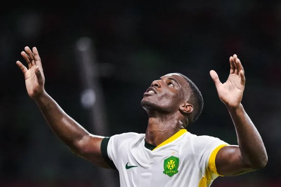 国安4-0梅州半程称王 全队低调:什么都不代表 国安4-0梅州半程称王 全队低调:什么都不代表