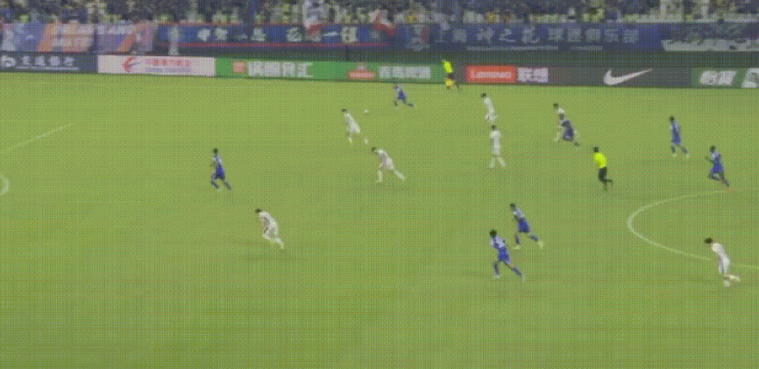 申花3-0津门虎,陈晋一蒋圣龙路易斯破门,阿马杜复出高唱沪语 申花3-0津门虎,陈晋一蒋圣龙路易斯破门,阿马杜复出高唱沪语