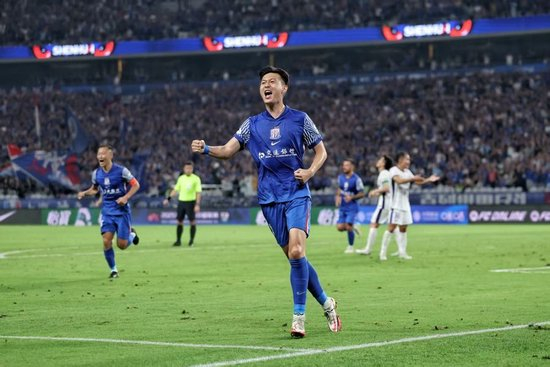 申花3-0铁桶阵破局，于根伟承认实力差距