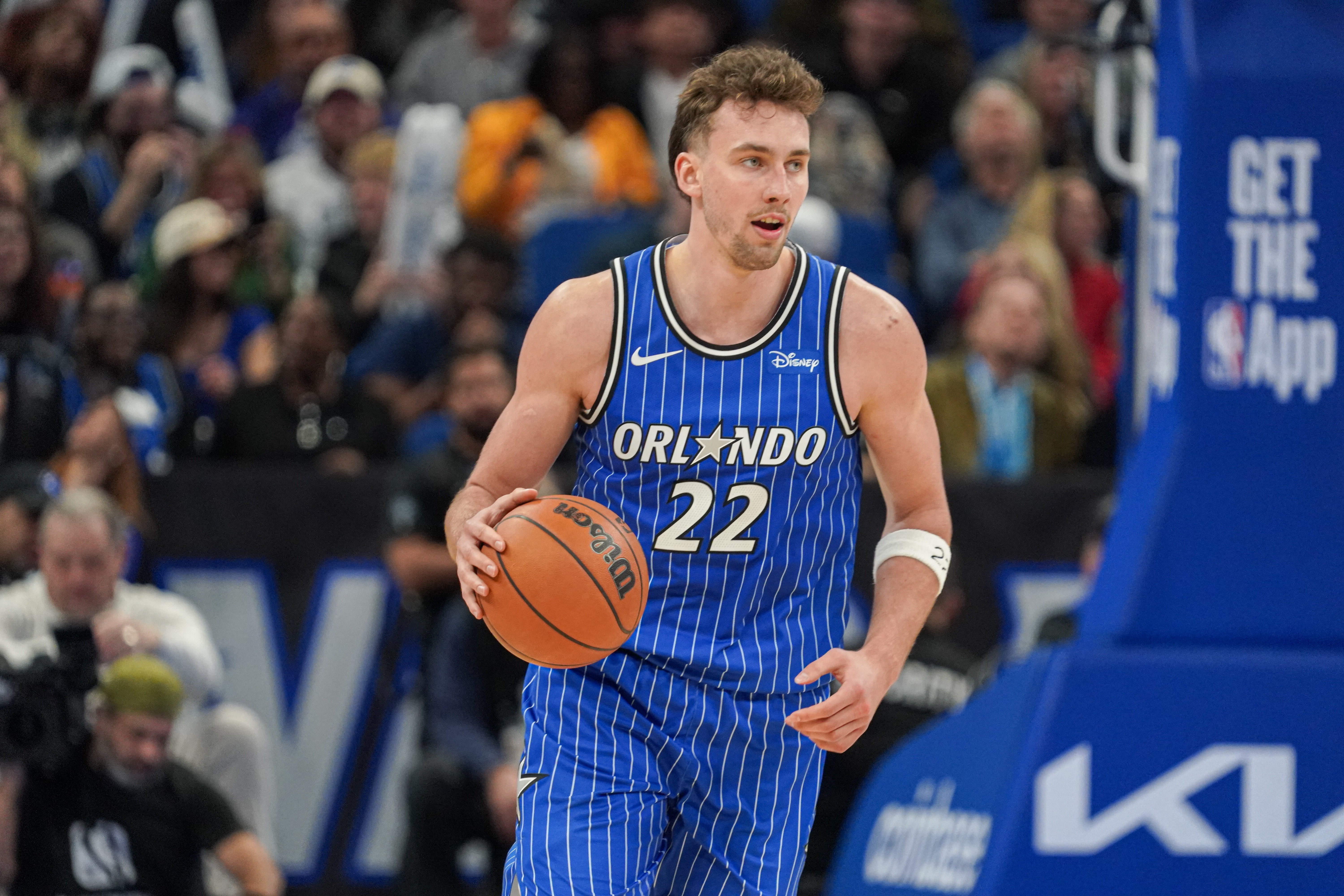 NBA战报:老鹰客场力压骑士 快船激战雷霆 马刺轻取开拓者 NBA战报:老鹰客场力压骑士 快船激战雷霆 马刺轻取开拓者