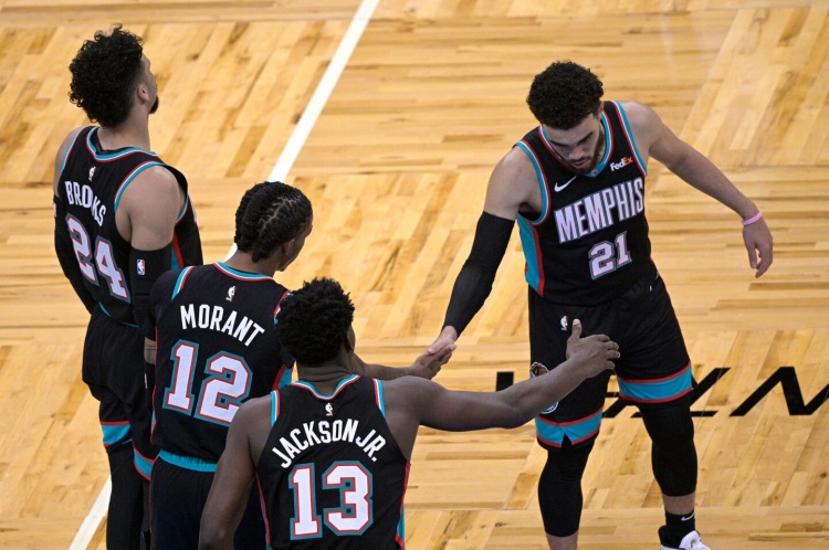 平行宇宙NBA:31队“从未离开”阵容盘点——东契奇弗拉格合体,雷霆三少重生 平行宇宙NBA:31队“从未离开”阵容盘点——东契奇弗拉格合体,雷霆三少重生
