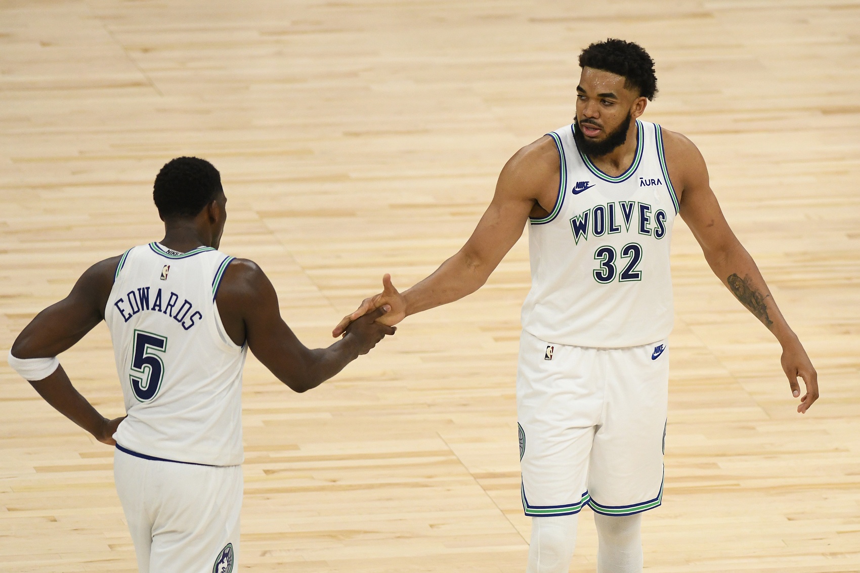 平行宇宙NBA:31队“从未离开”阵容盘点——东契奇弗拉格合体,雷霆三少重生 平行宇宙NBA:31队“从未离开”阵容盘点——东契奇弗拉格合体,雷霆三少重生