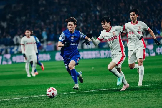 杨皓宇：落选U20后直升申花主力，11场2球1助
