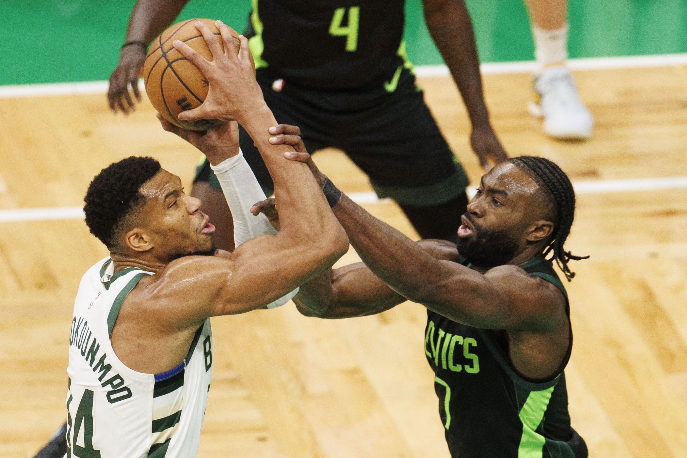 Windhorst:字母哥心仪热火 热火筹码含希罗+13号签