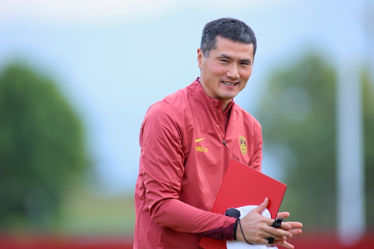 邵佳一主场首秀0-0闷平泰国 国足进攻效率零蛋 邵佳一主场首秀0-0闷平泰国 国足进攻效率零蛋
