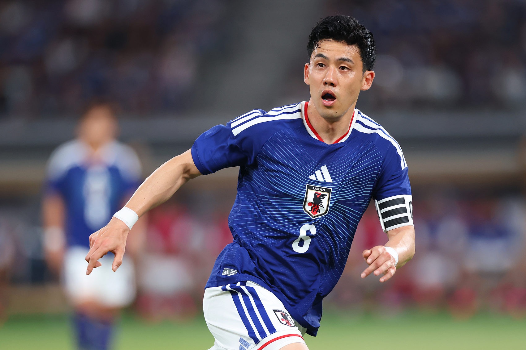 远藤航伤退世界杯 板仓滉接任日本队长，町野修斗补招入替