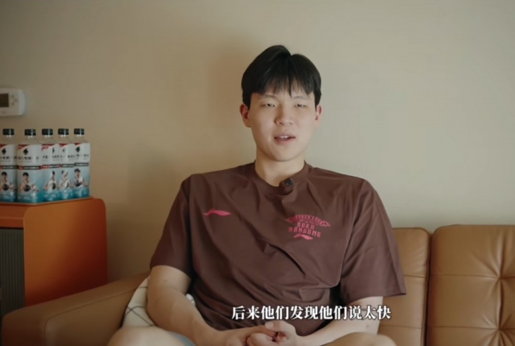 杨瀚森自评新秀赛季:头疼、适应、漫长
