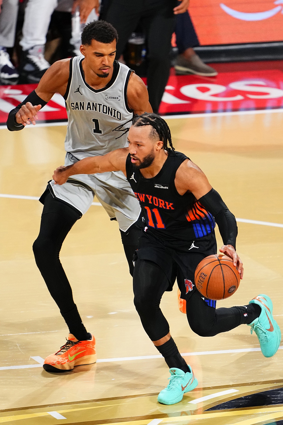 A·史密斯:布伦森夺冠拯救NBA 否则全联盟将陷入身高军备竞赛 A·史密斯:布伦森夺冠拯救NBA 否则全联盟将陷入身高军备竞赛