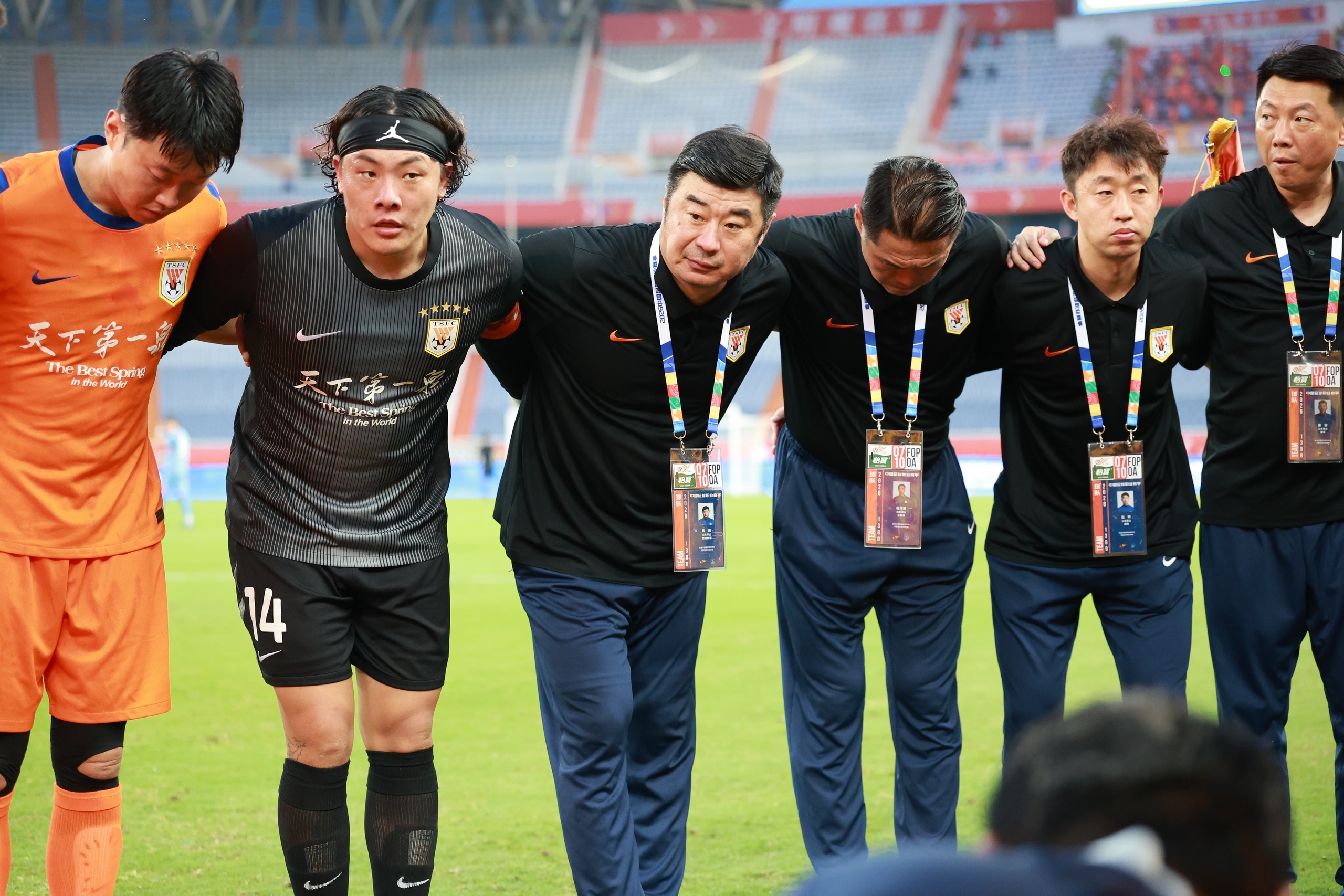 仅22人合练!泰山伤病潮袭城,夏窗4将离队1人撤销注册 仅22人合练!泰山伤病潮袭城,夏窗4将离队1人撤销注册