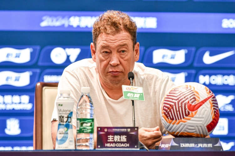 申花3连败斯卢茨基赛后辞职 泰山韩鹏卸任唐田代理 申花3连败斯卢茨基赛后辞职 泰山韩鹏卸任唐田代理