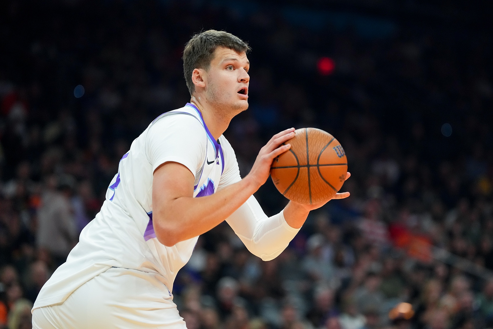 湖人透支7年未来换凯斯勒 联盟最差锋线再无补强可能 湖人透支7年未来换凯斯勒 联盟最差锋线再无补强可能