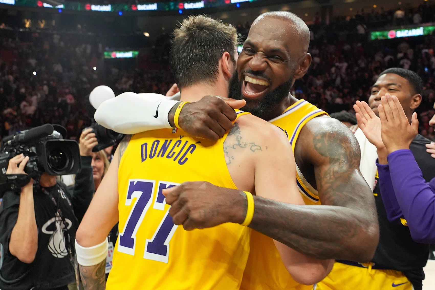 ESPN名记:湖人已是东契奇的球队 詹姆斯不想只当三当家 ESPN名记:湖人已是东契奇的球队 詹姆斯不想只当三当家