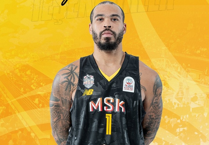 上赛季在西甲场均6.3分!媒体人:吉林男篮签下贾斯丁·科布斯