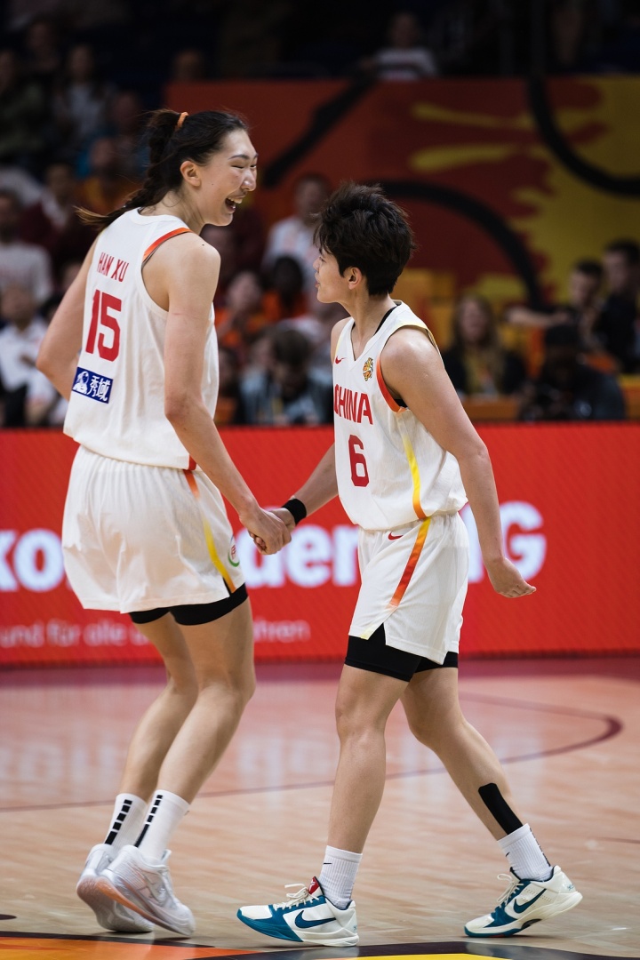 解说:中国女篮赢得太难 好在有韩旭和杨舒予 可现在也只有她俩