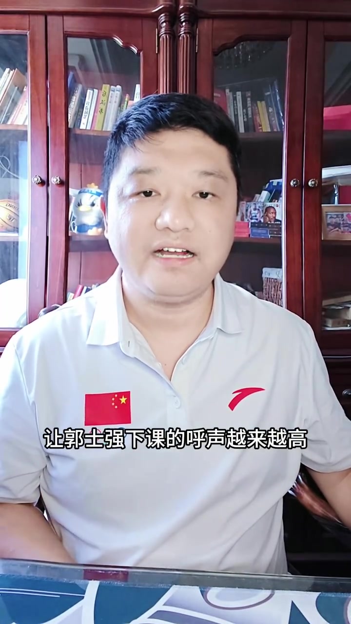 媒体人:杜锋杨鸣接手男篮是事业攀升契机 李昂有潜质但资历尚浅 媒体人:杜锋杨鸣接手男篮是事业攀升契机 李昂有潜质但资历尚浅